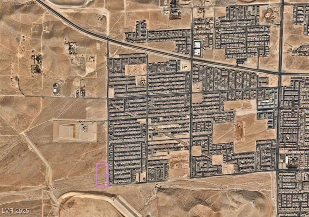 Hualapai Way photo 2