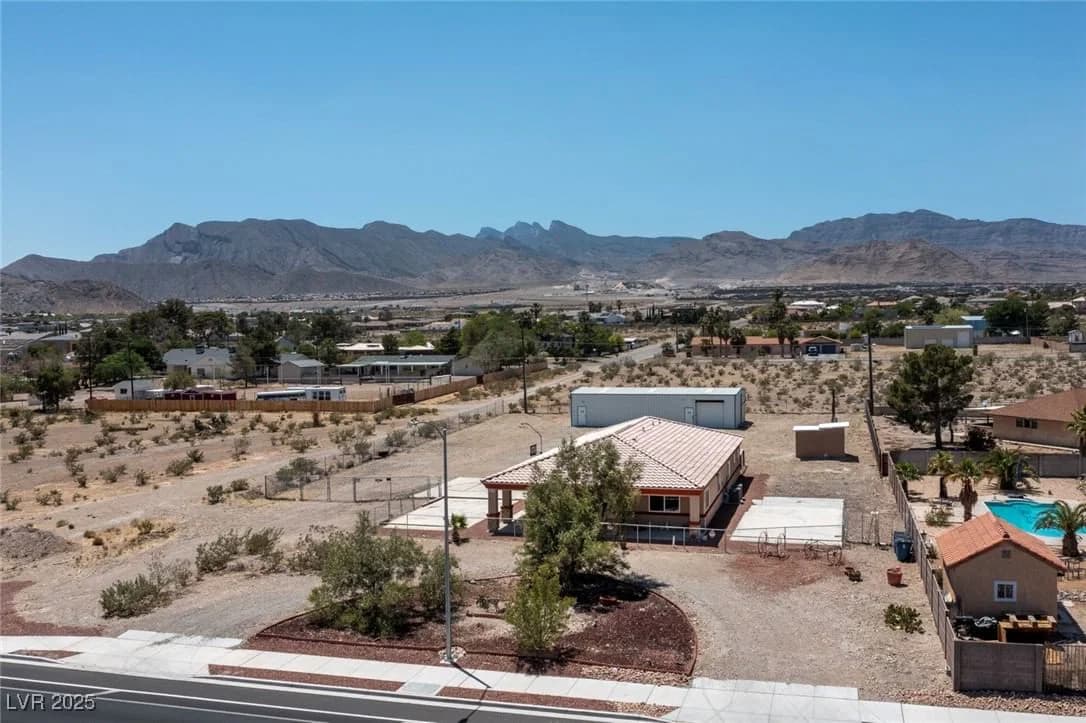 5315 Fort Apache Road photo 3
