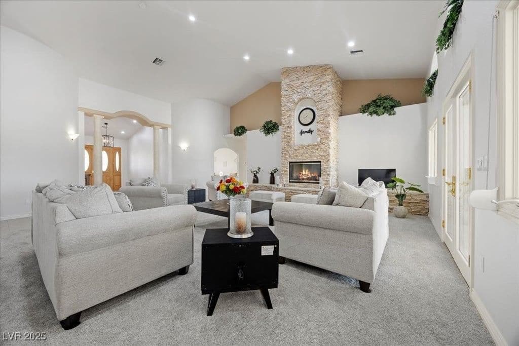 640 Quail Covey Road photo 4