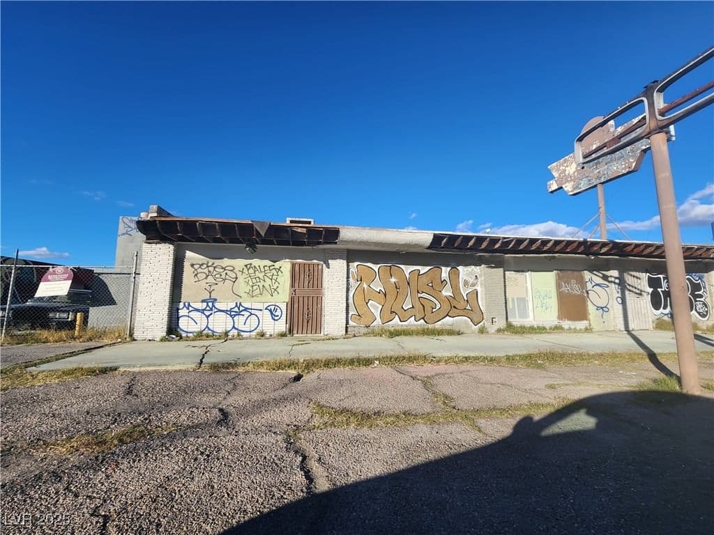 814 Bonanza Road