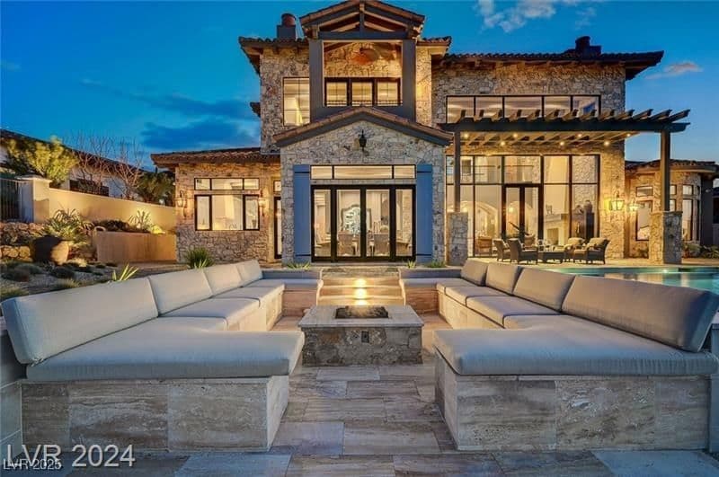 30 Via Tiberius Way photo 4