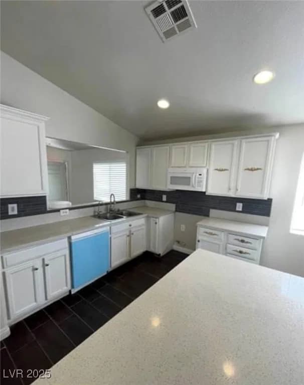 5713 Lawrence Street photo 4