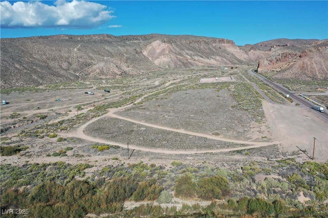 US Hwy 93 (15.92 AC)