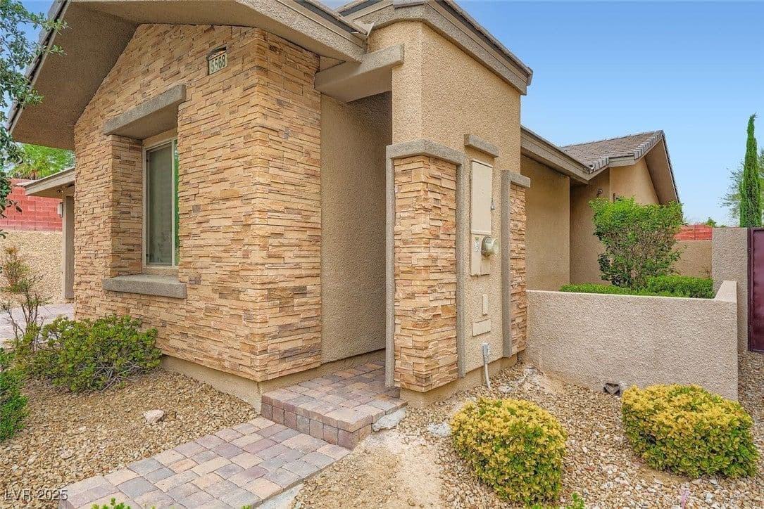 5568 Trilling Bird Drive photo 3