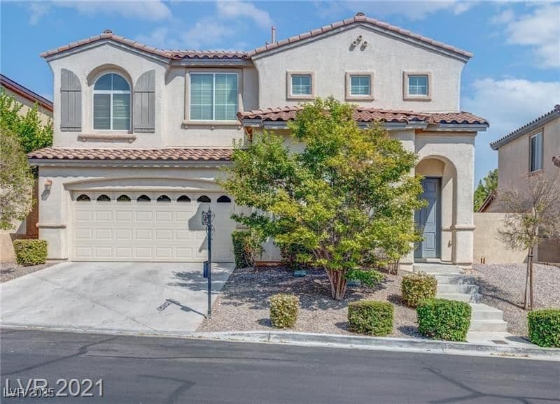 612 El Loro Street photo 2