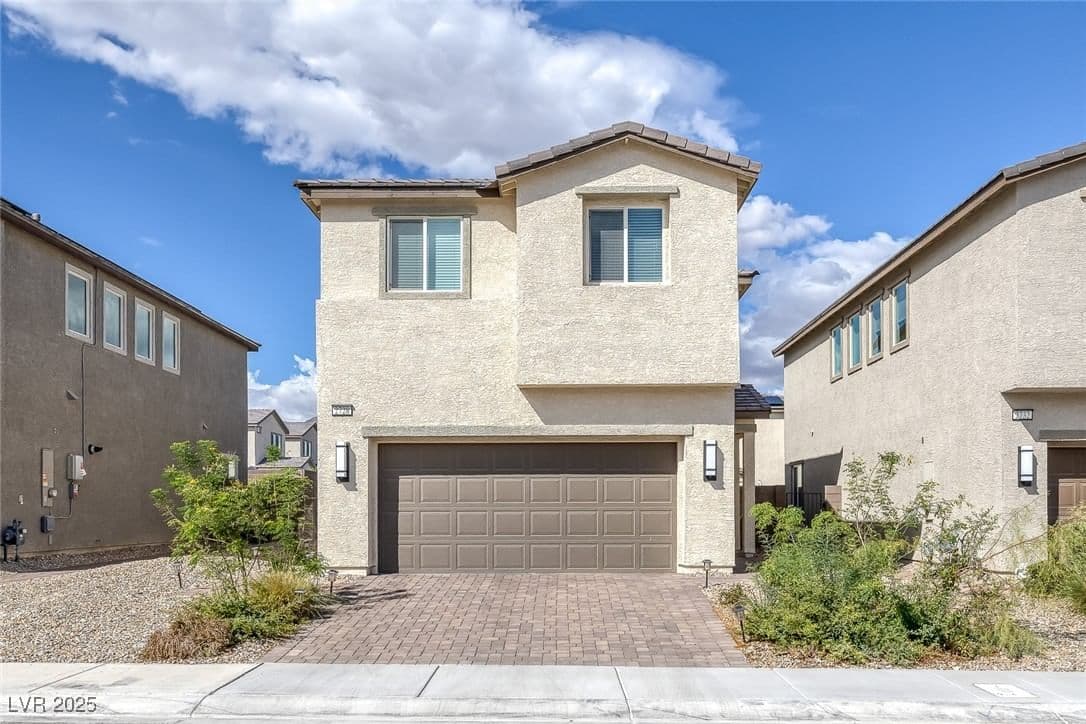 2728 High Echelon Road