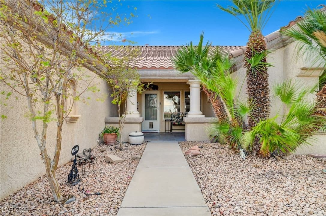 3033 Merimar Drive photo 5