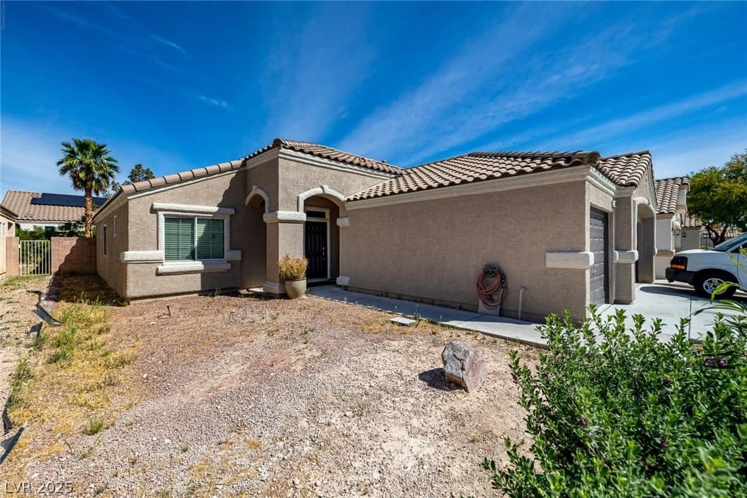 3924 Colton Avenue photo 4