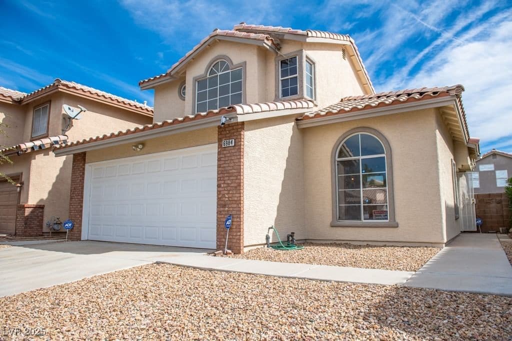 6984 Wineberry Drive photo 4