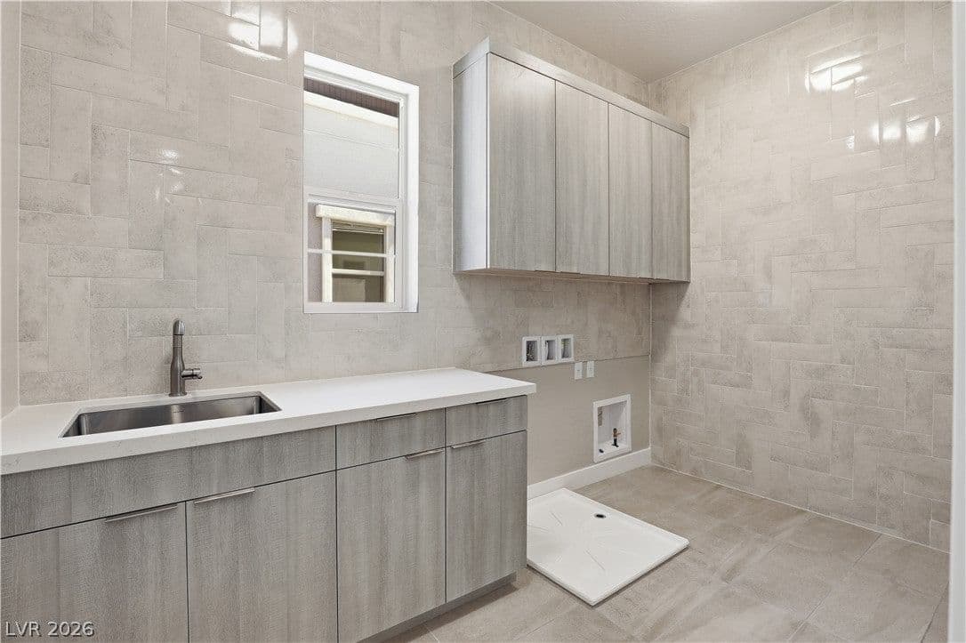 97 Vernalis Avenue photo 5