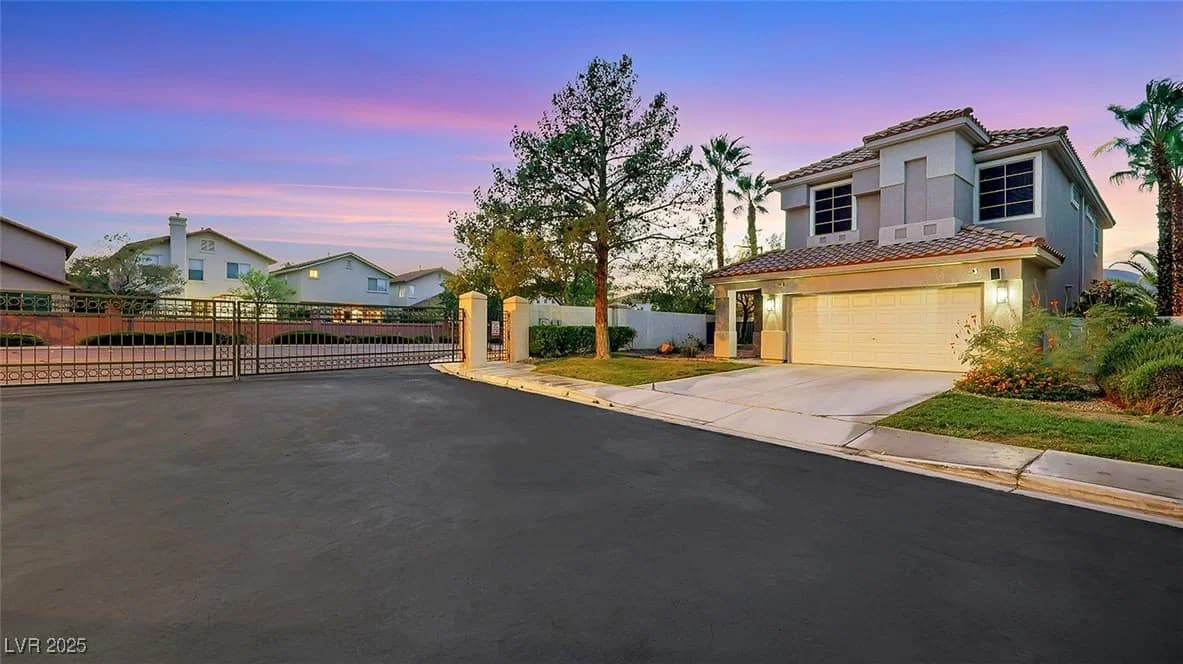 1301 Fox Acres Drive photo 2