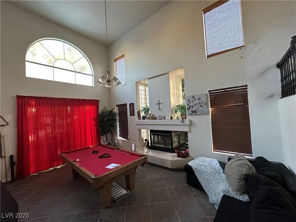 4408 Pioneer Way photo 2