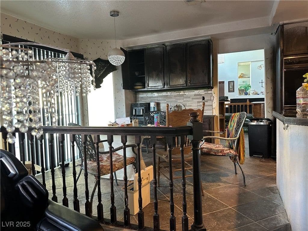 4408 Pioneer Way photo 5