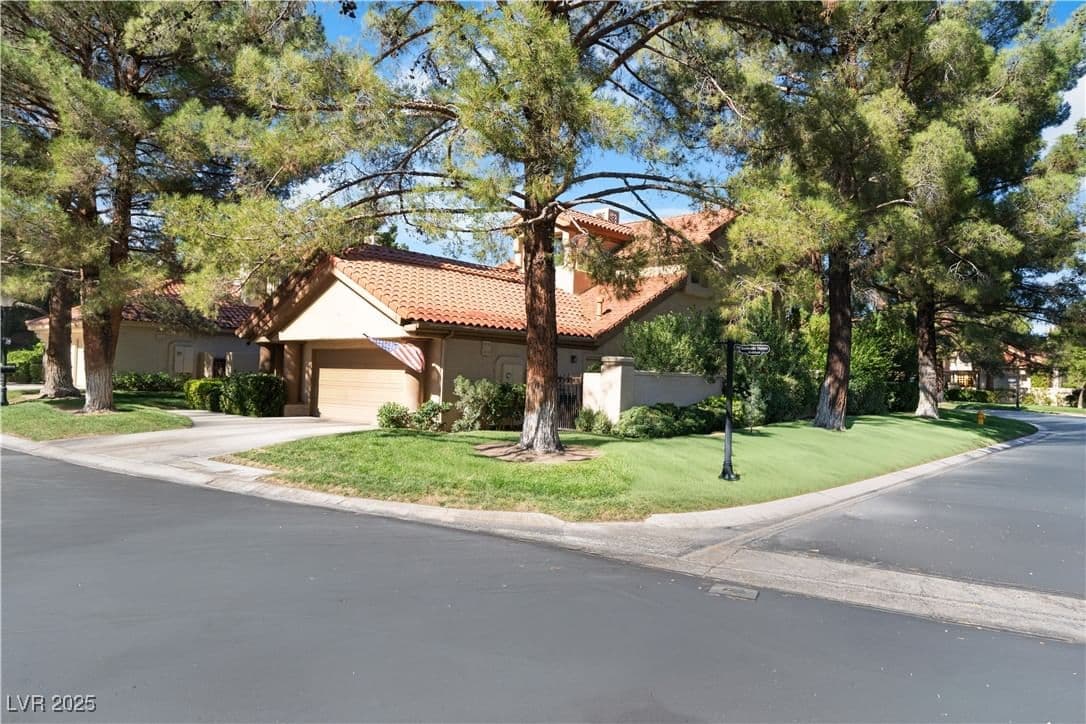 7960 Bermuda Dunes Avenue photo 4