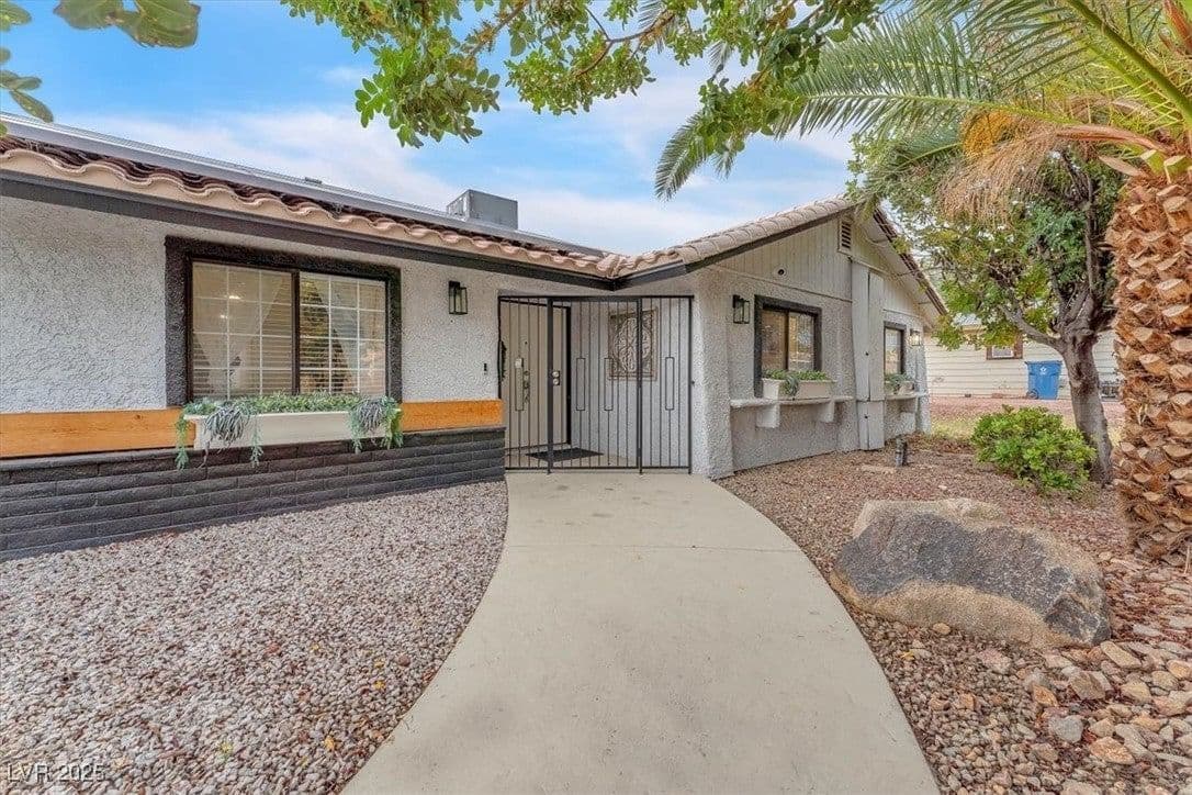 7830 Spencer Street photo 2
