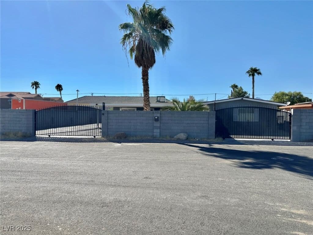 808 Mallard Street