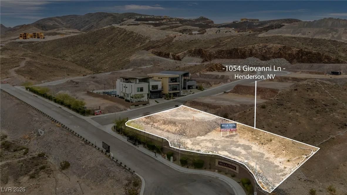 1054 Giovanni Lane photo 2