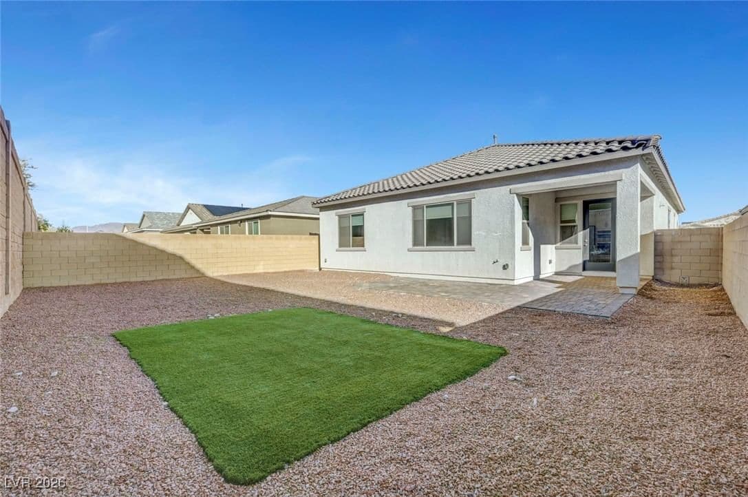 6117 Bugsy Street photo 3