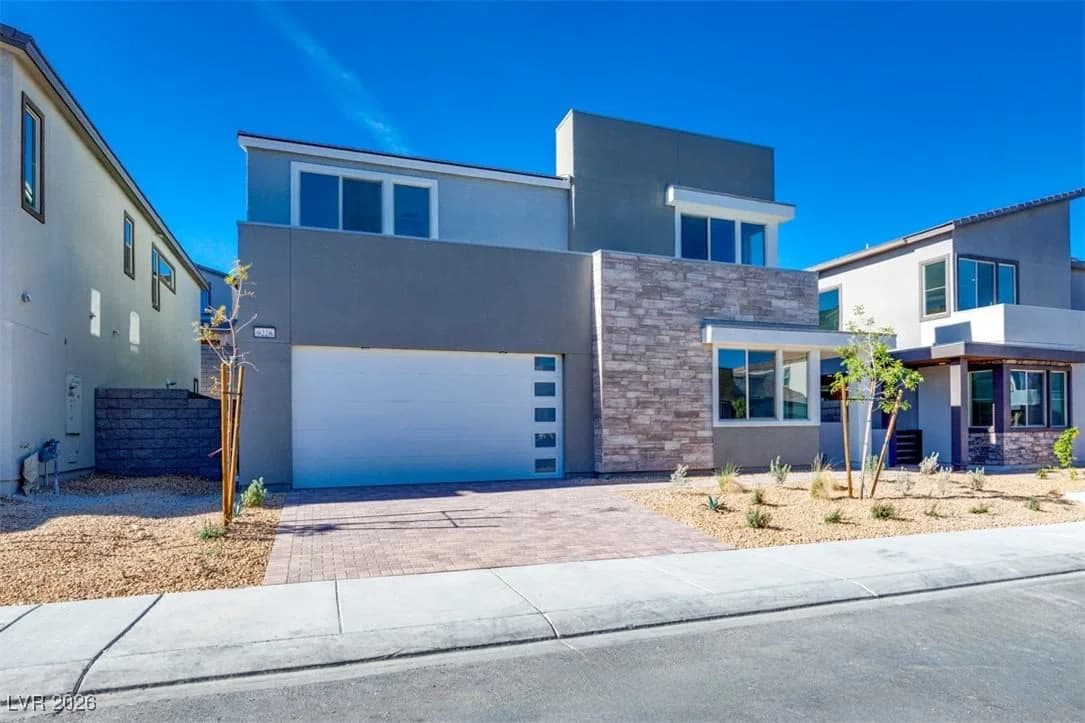 9228 Simon Street photo 2