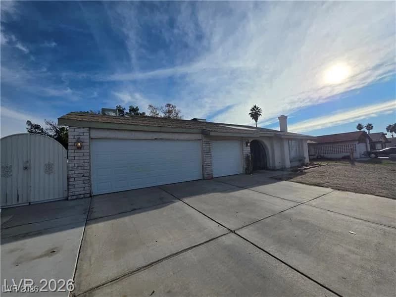 3214 Anacapa Way photo 2