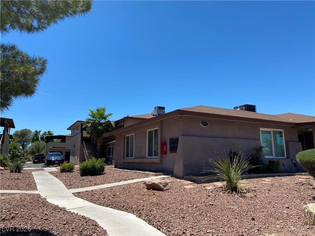 2657 Kline Circle photo 2