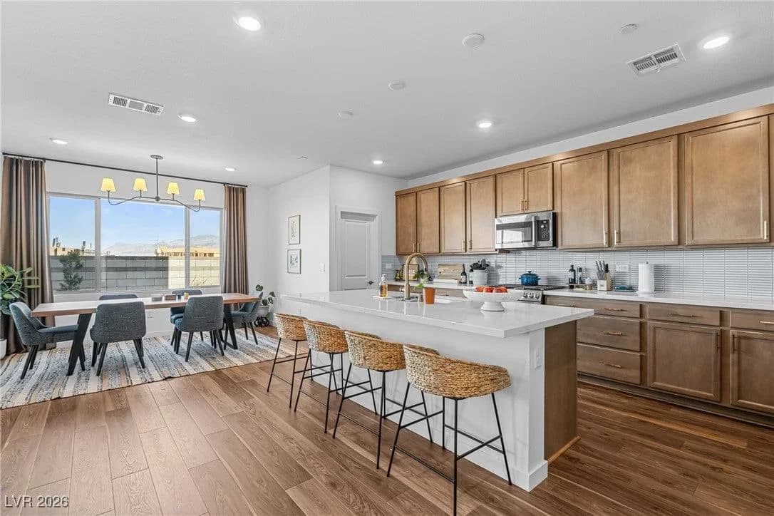 10416 Smokey Mariposa Avenue photo 4