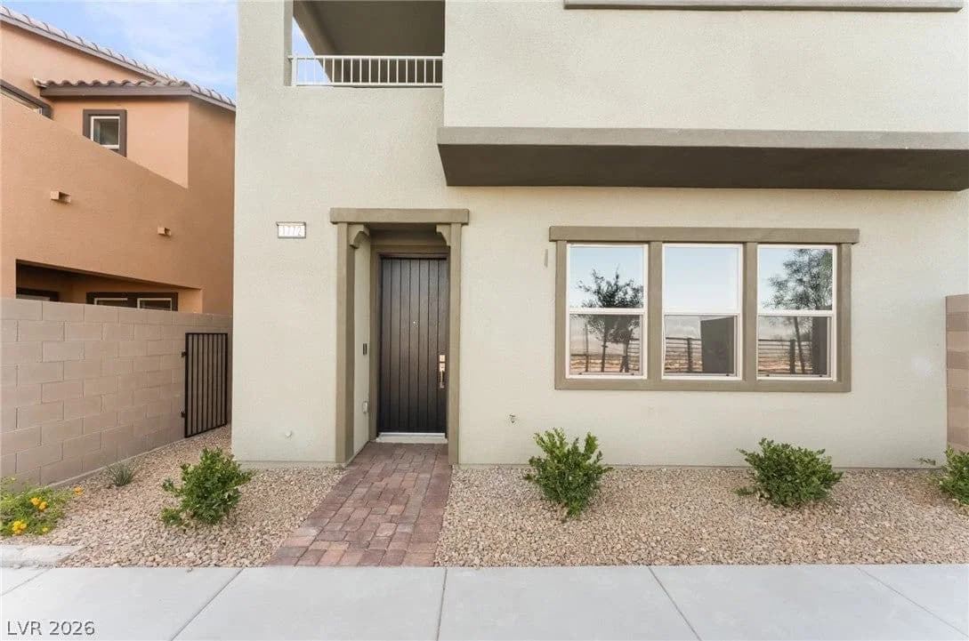 1772 Sparrow Nest Street photo 2