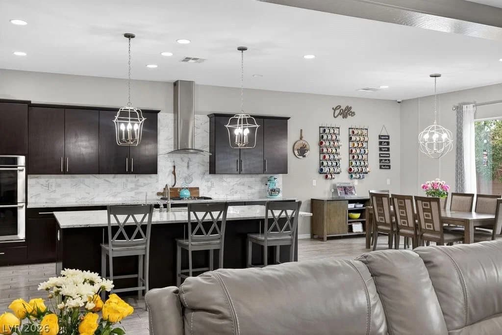 9778 Mosaic Canyon Court photo 2