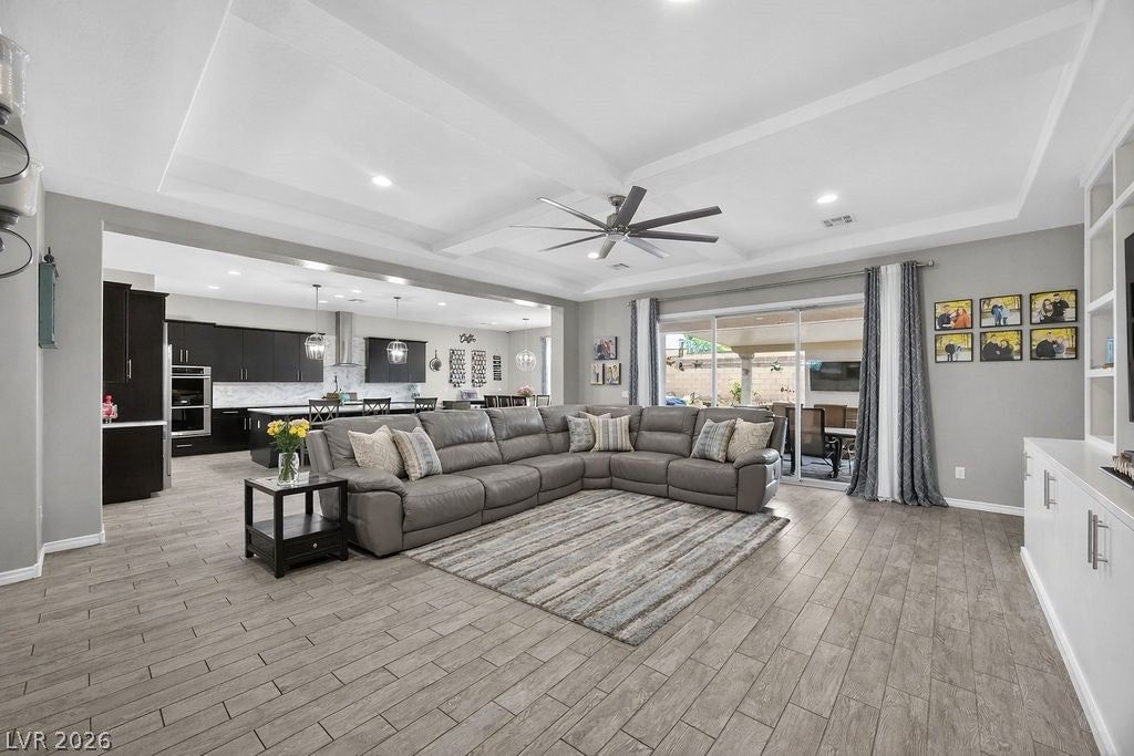 9778 Mosaic Canyon Court photo 4