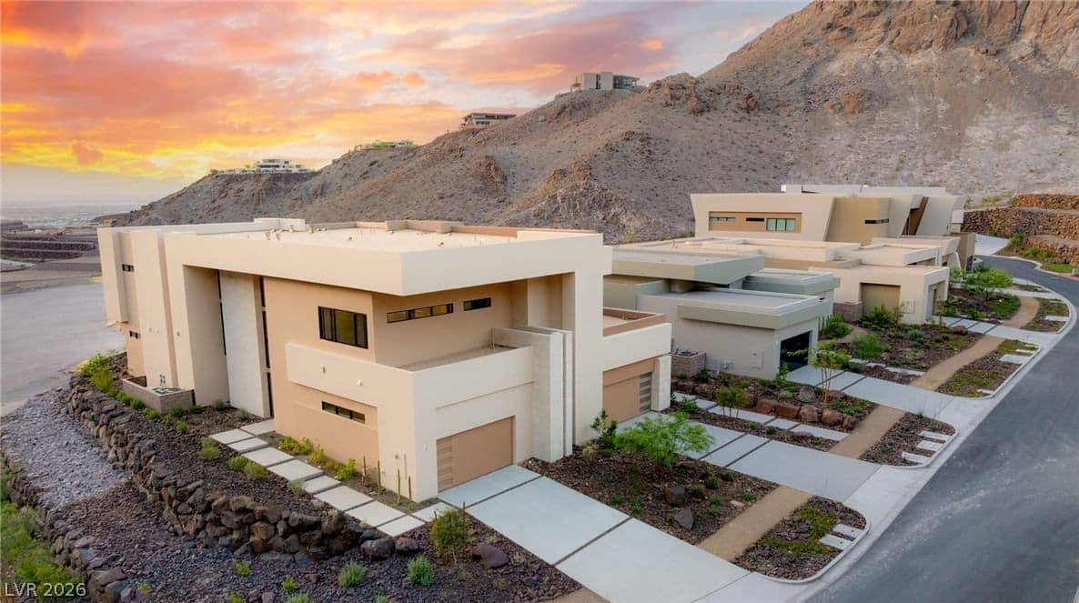 4 Kaya Canyon Way