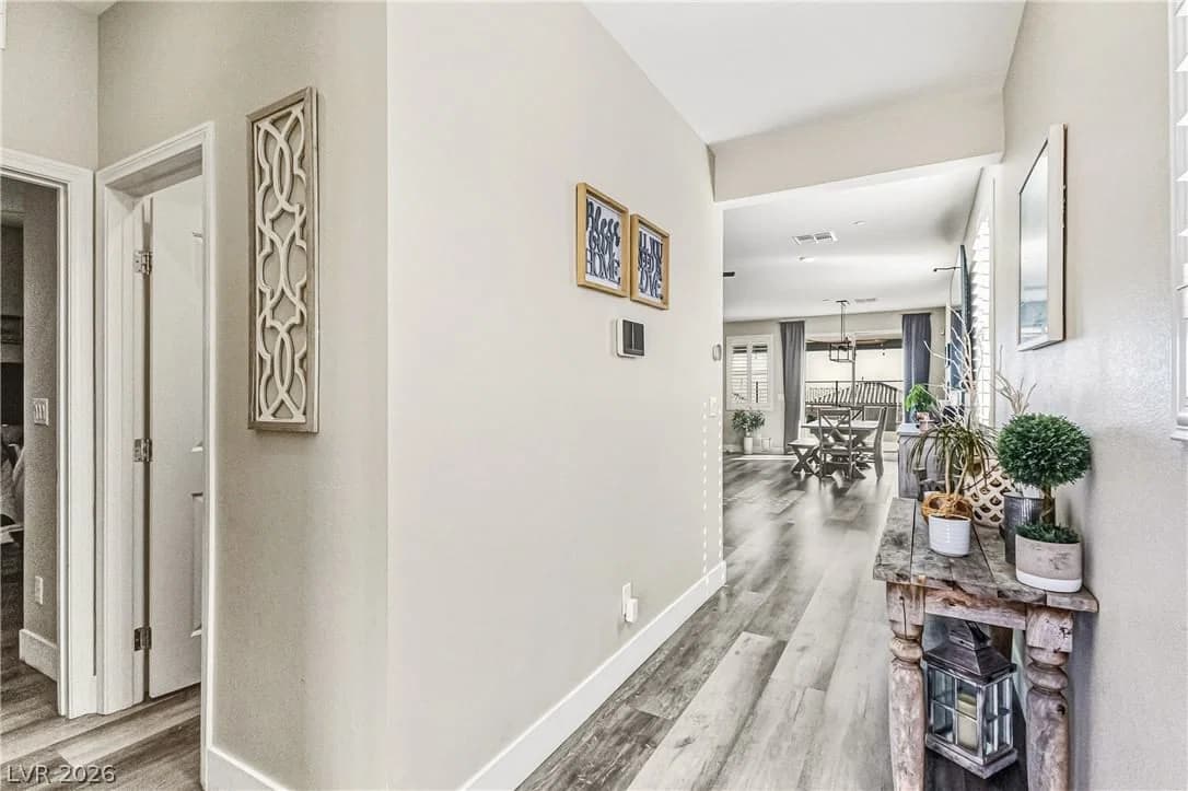 5390 Robinera Court photo 5