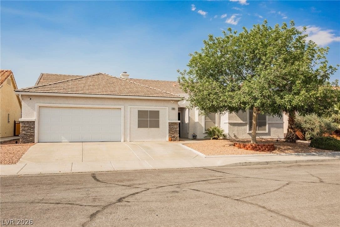 1008 Beaver Crest Terrace photo 5