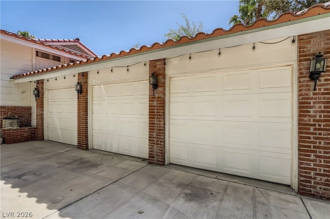 7082 Mira Vista Street photo 4