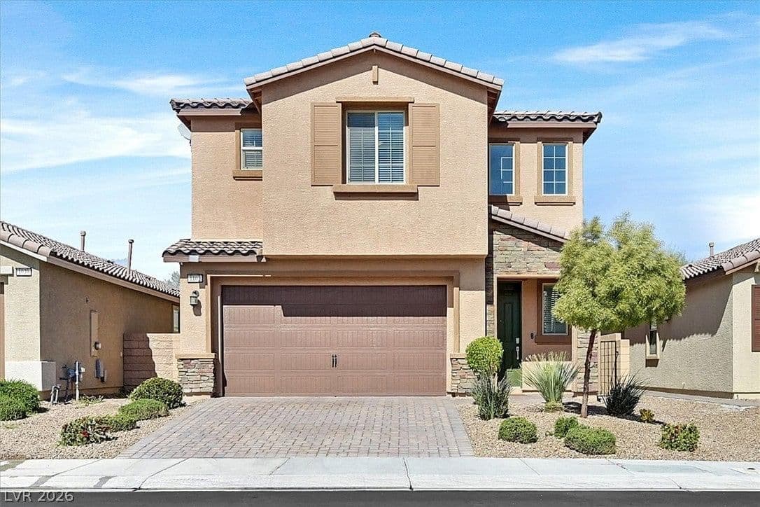 1102 Edel Hest Avenue photo 2