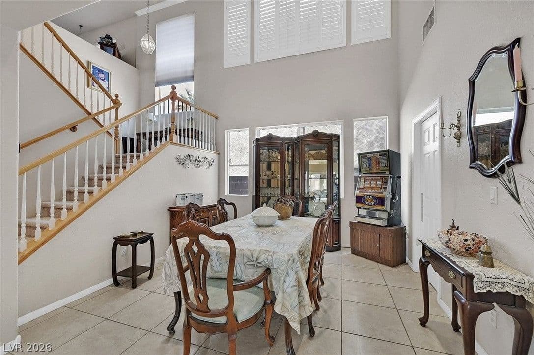 10105 Shore Pine Avenue photo 4