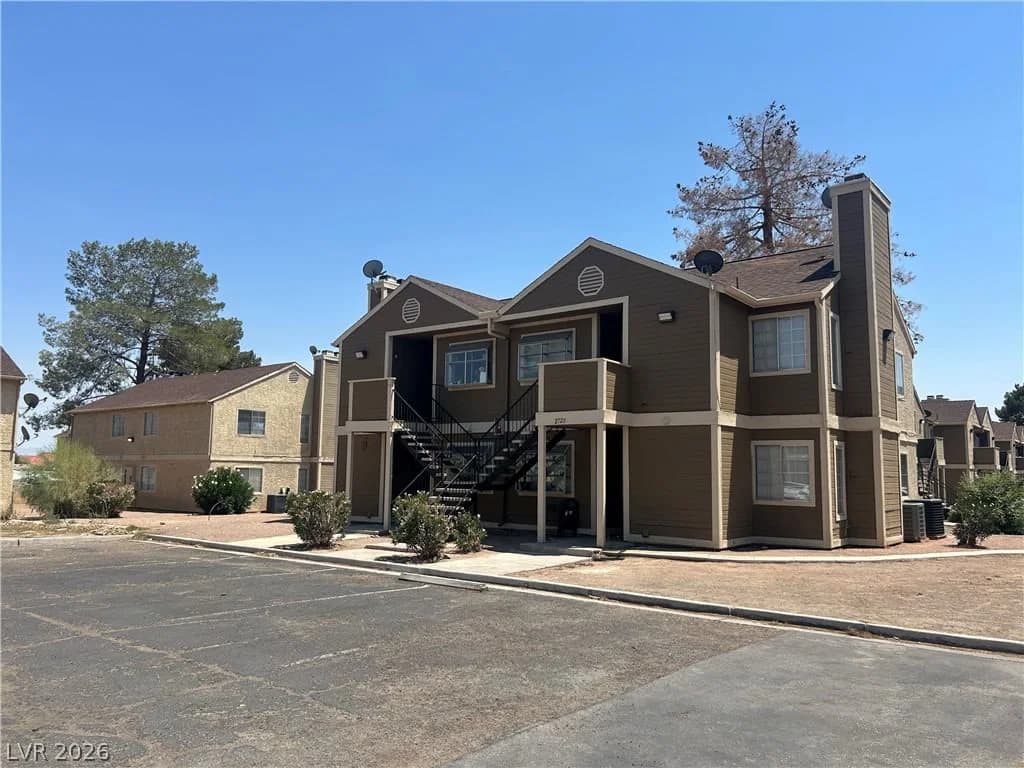 2722 Alicialynn Way photo 4