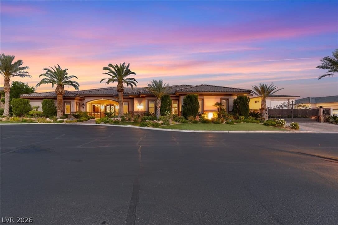 8574 Verde Park Circle