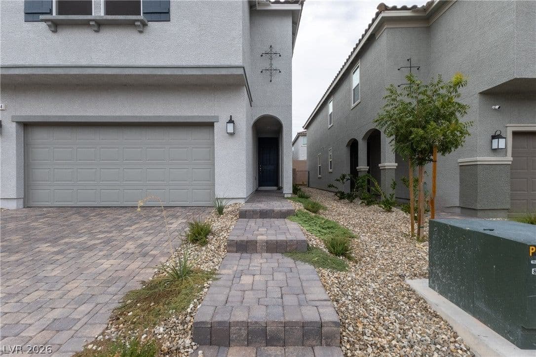 10034 Sir Atlas Court photo 2