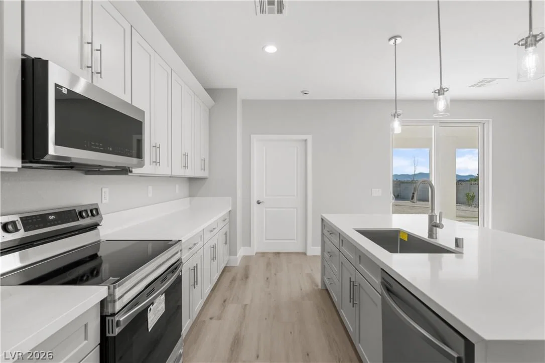 1740 Cypress Point photo 4