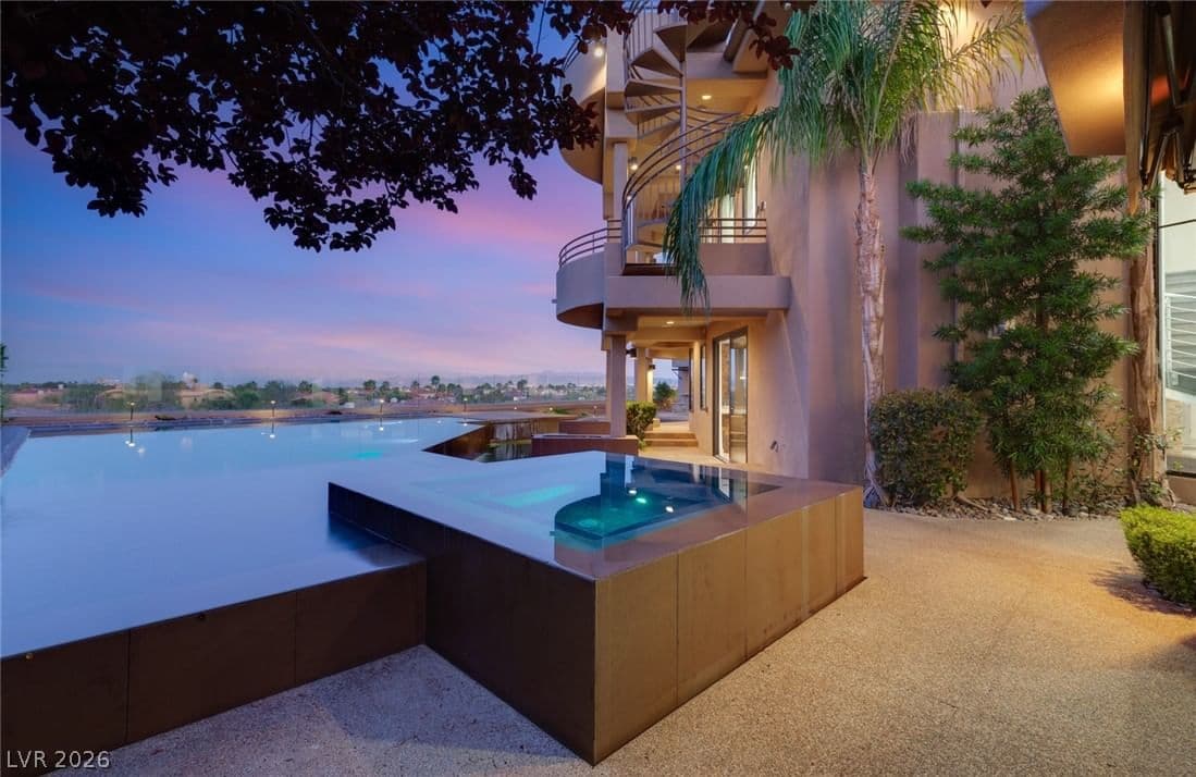 5078 Spanish Hills Drive photo 3
