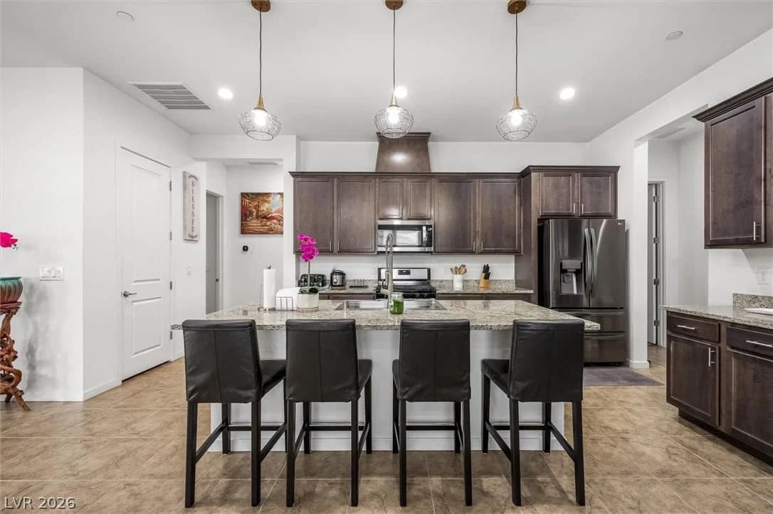 602 Desert Bluebell Court photo 5