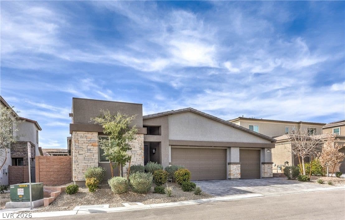 10089 Desert Azure Street