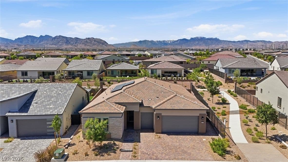 10103 Redwood Desert Drive photo 2
