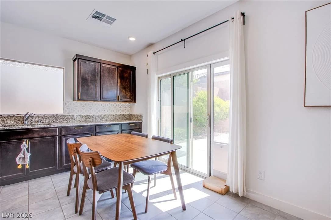 10434 Rose Palisade Street photo 4