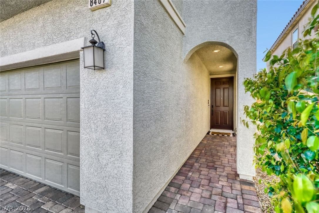 8467 Vulturo Avenue photo 3