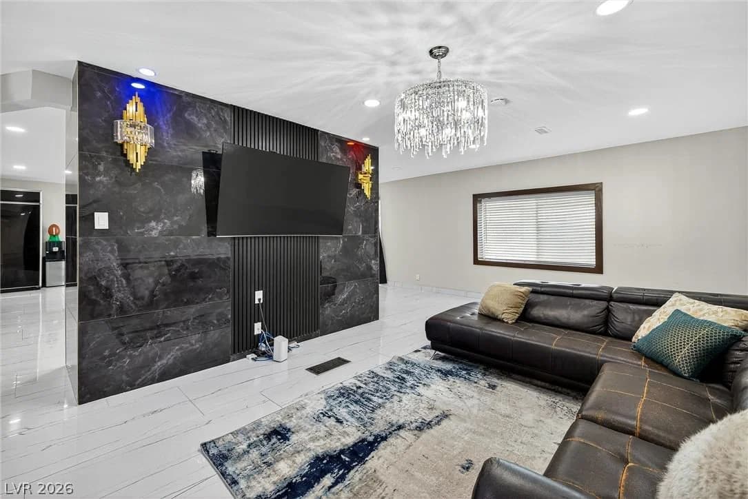 431 Fogg Street photo 5