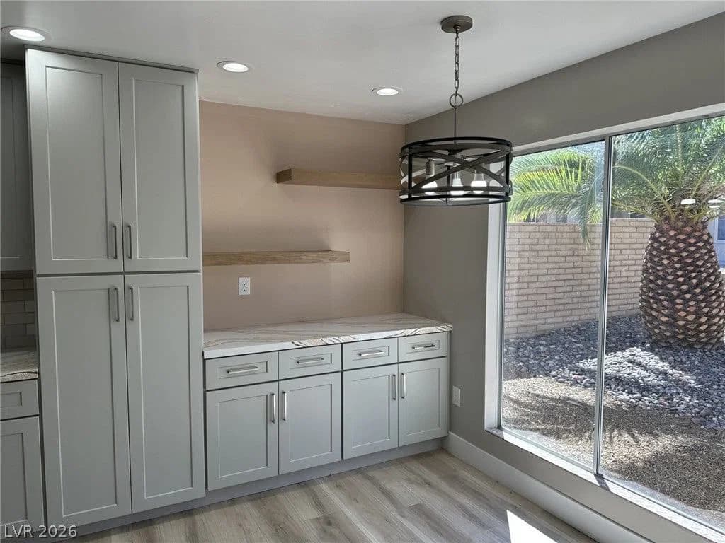 8753 Sundial Drive photo 4