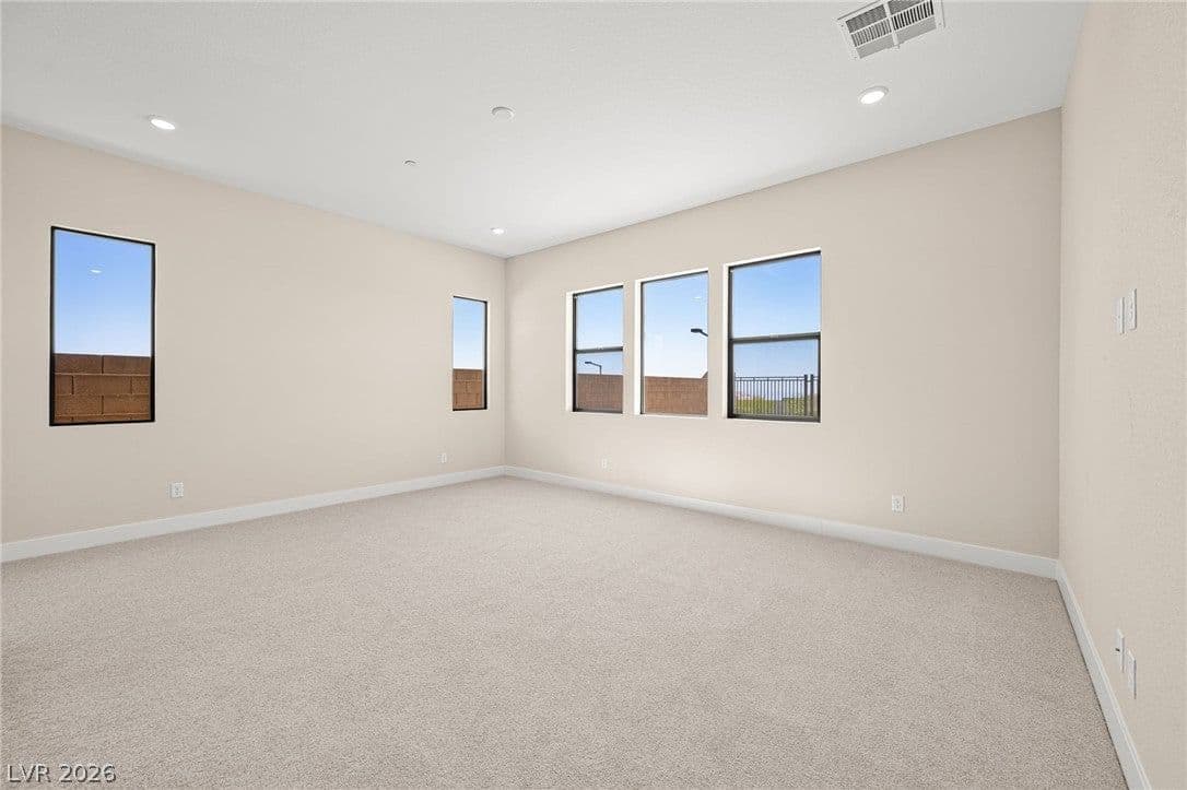 526 Carter House Way photo 4