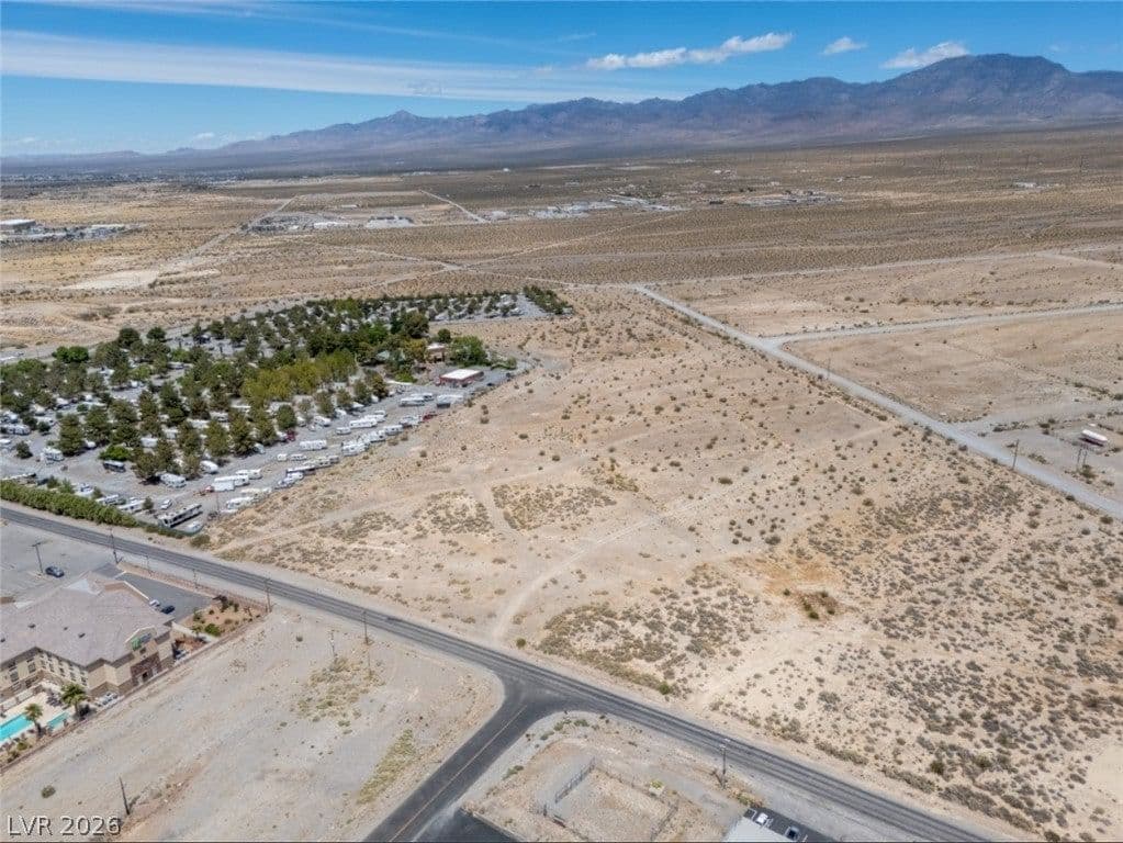 951 Shoshone Drive