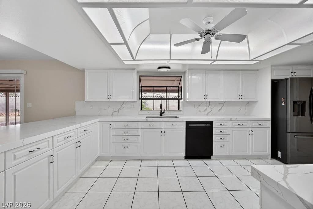 3189 Casanova Circle photo 3